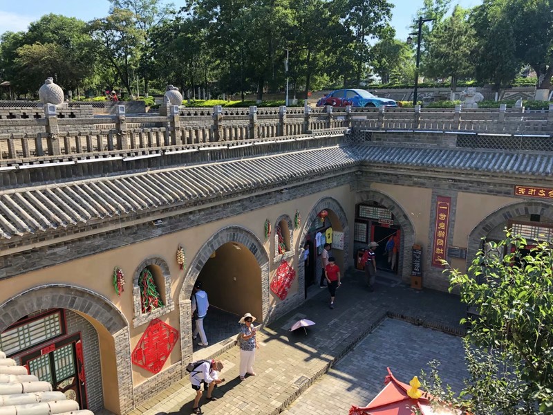 中国地下院落：陕州地坑院