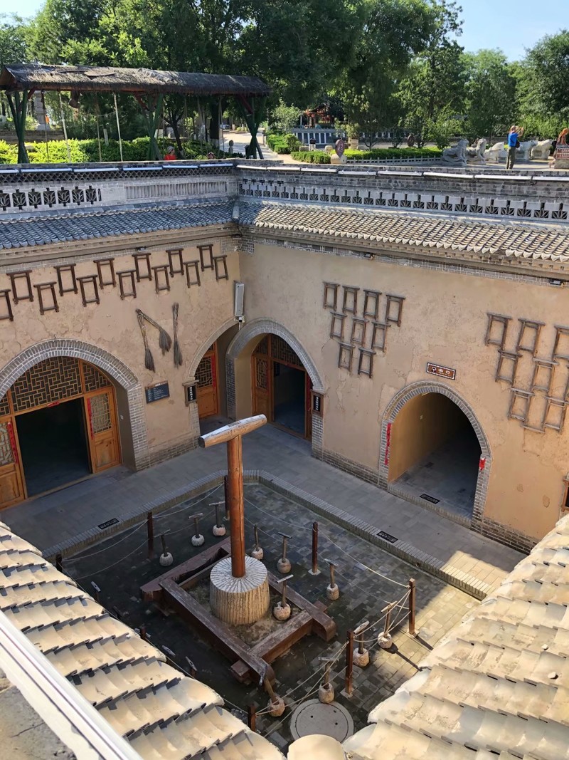 中国地下院落：陕州地坑院