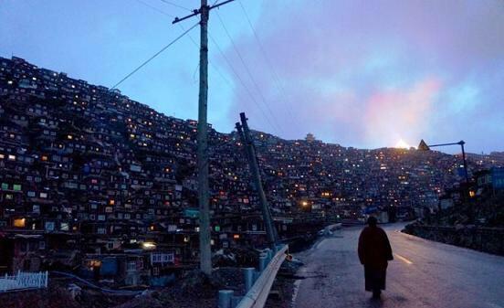 色达，人世间的诱惑！