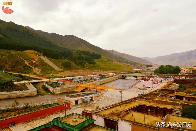 电影“天下无贼”取景地，九色甘南必去之地，被誉“世界藏学府”