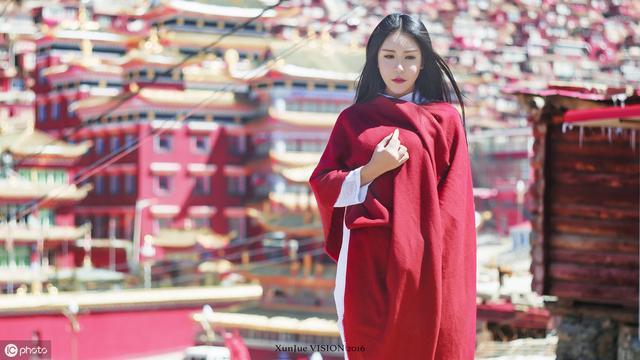 色达，极具民族特色的旅游胜地