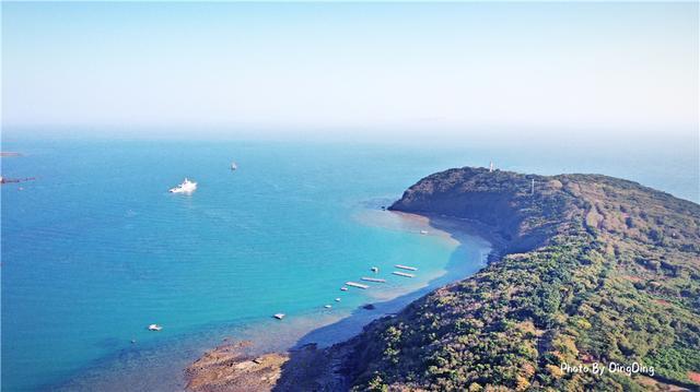 一个很小很小的岛屿，是中国最大也是最年轻的火山岛涠洲岛