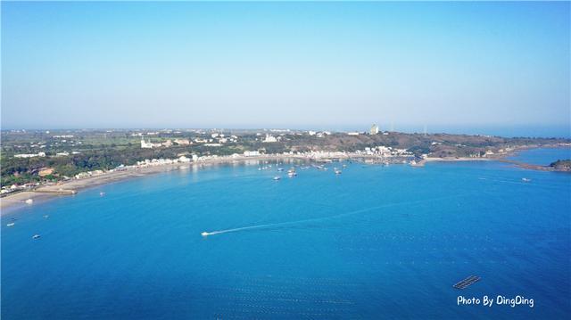 一个很小很小的岛屿，是中国最大也是最年轻的火山岛涠洲岛