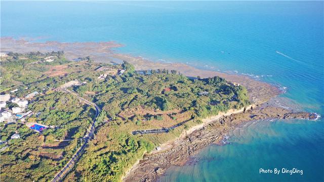 一个很小很小的岛屿，是中国最大也是最年轻的火山岛涠洲岛