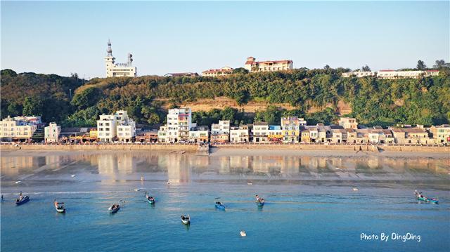 一个很小很小的岛屿，是中国最大也是最年轻的火山岛涠洲岛