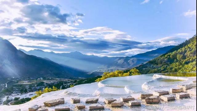 谁说看“棉花堡”就要去土耳其？云南小众秘境白水台足矣让你惊艳