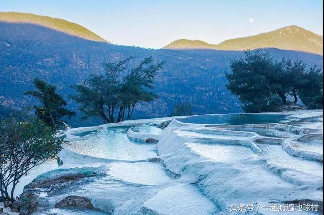谁说看“棉花堡”就要去土耳其？云南小众秘境白水台足矣让你惊艳