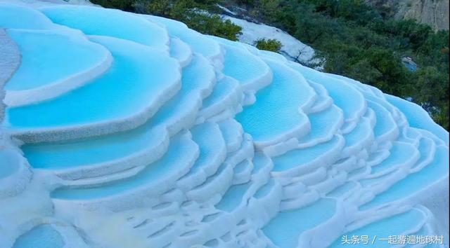 谁说看“棉花堡”就要去土耳其？云南小众秘境白水台足矣让你惊艳