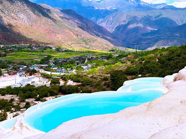 不用去浪漫的土耳其，中国版棉花堡—白水台 了解一下~