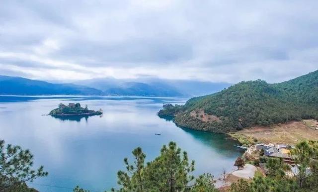 泸沽湖，一个让你忍不住一去再去“有毒”的地方