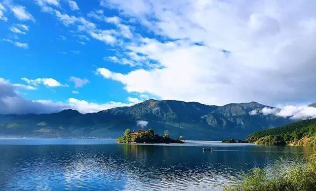 泸沽湖，一个让你忍不住一去再去“有毒”的地方