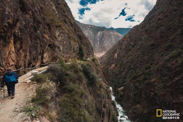 转山雨崩村，眼在天堂，腿在地狱