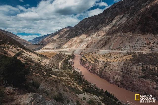转山雨崩村，眼在天堂，腿在地狱