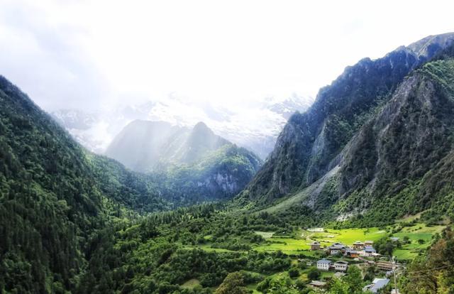 不去天堂，就去雨崩
