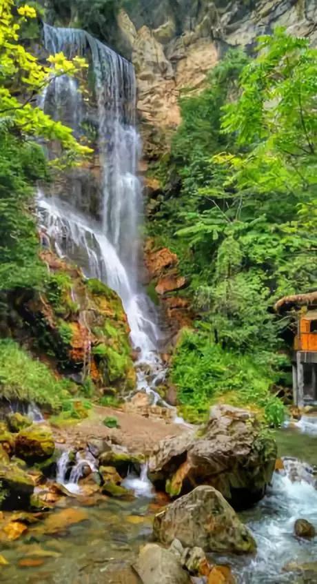 恩施，究竟有怎样的魅力，  获得这么多的赞誉呢？