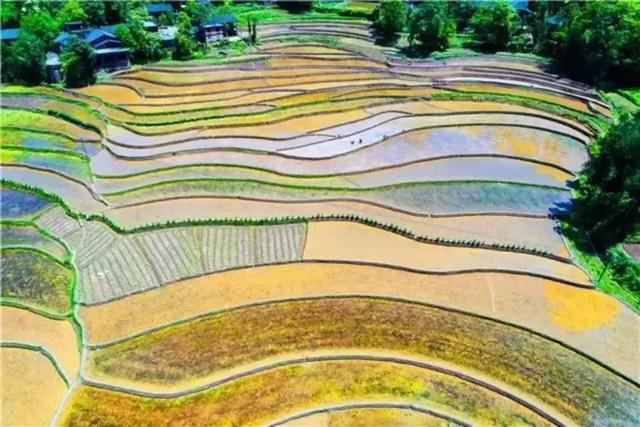 恩施，究竟有怎样的魅力，  获得这么多的赞誉呢？