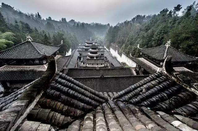 恩施，究竟有怎样的魅力，  获得这么多的赞誉呢？