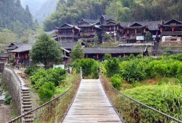 恩施，究竟有怎样的魅力，  获得这么多的赞誉呢？