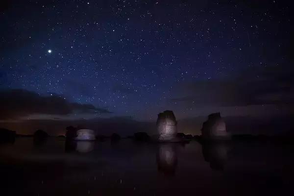 中国最大最壮美的水上雅丹，神奇惊艳，世间少有！