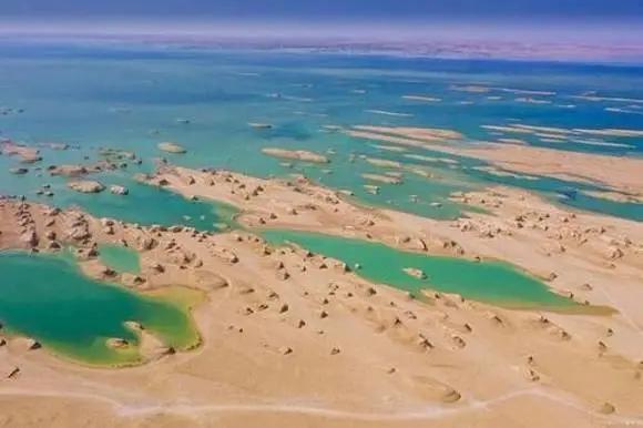 看一眼就莫名心动，这里是吉乃尔湖