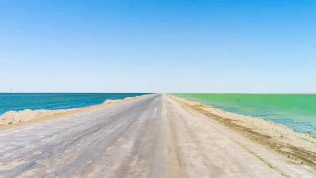 看一眼就莫名心动，这里是吉乃尔湖