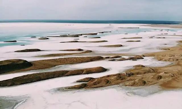 看一眼就莫名心动，这里是吉乃尔湖