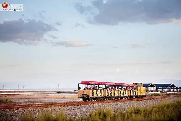 看一眼就莫名心动，这里是吉乃尔湖