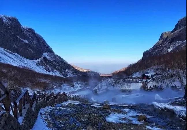 下了雪的长白山，一秒进入童话世界