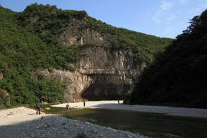 6月11日-大巴+换乘丨中度溯溪天井山-黑水河箩筐岩-老湾村