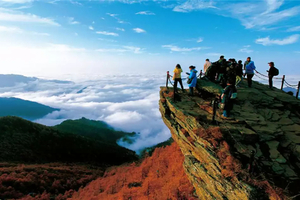 五一C线-5月1日发团-漫步秦岭+挑战秦岭最高峰丨太白山+周至水街+马嵬驿+袁家村三日游699元/人