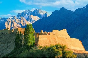 热卖户外行2D-金秋南疆-9月16日起发团丨1新疆南疆看胡杨+金秋南疆10日游