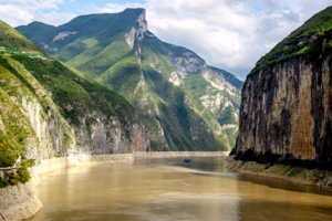 探秘三峡-全程高速丨奉节白帝城+瞿塘峡+三峡之巅三日游799元/人 