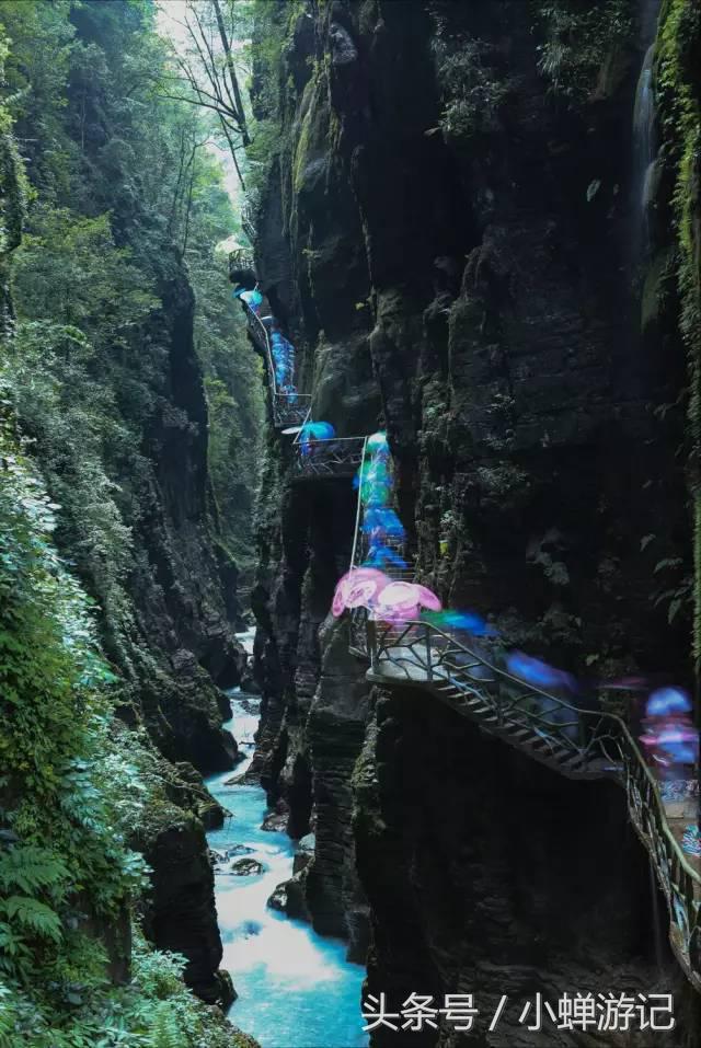 鄂西南恩施州旅游的新名片——石门河峡谷感受与世隔绝幽奇峡谷！