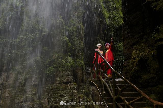 恩施有个石门河，关不住的神奇