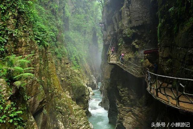 鄂西南恩施州旅游的新名片——石门河峡谷感受与世隔绝幽奇峡谷！