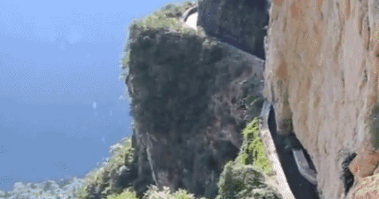 世界上最危险的绝壁天河，就藏在湖北恩施，比郭亮村更惊艳奇绝！