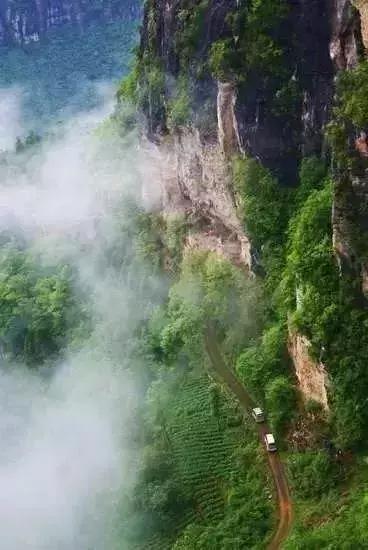 世界上最危险的绝壁天河，就藏在湖北恩施，比郭亮村更惊艳奇绝！