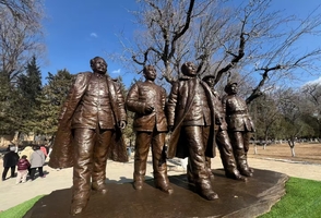 5.15日秒杀行程-十堰/襄阳两地均可出发|壶口瀑布+延安宝塔山+七彩丹霞波浪谷纯玩四日游