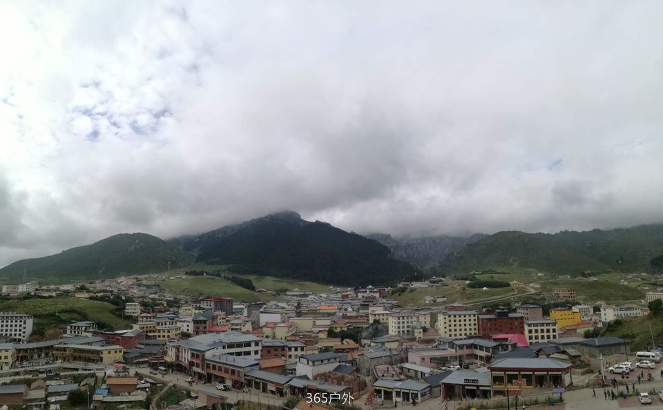 RkkBsLitn_37AHt047oTWA_1oyk2wXKknqW3p5iG0Hb4i3ItgFz4b6dfHbDuet3n