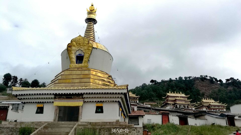 EKUTjbEZDnYr29jvL7xwNWBglj1TVr8eqA6LWvfztE5UuYruMEQVWqUD5eRQC2tk