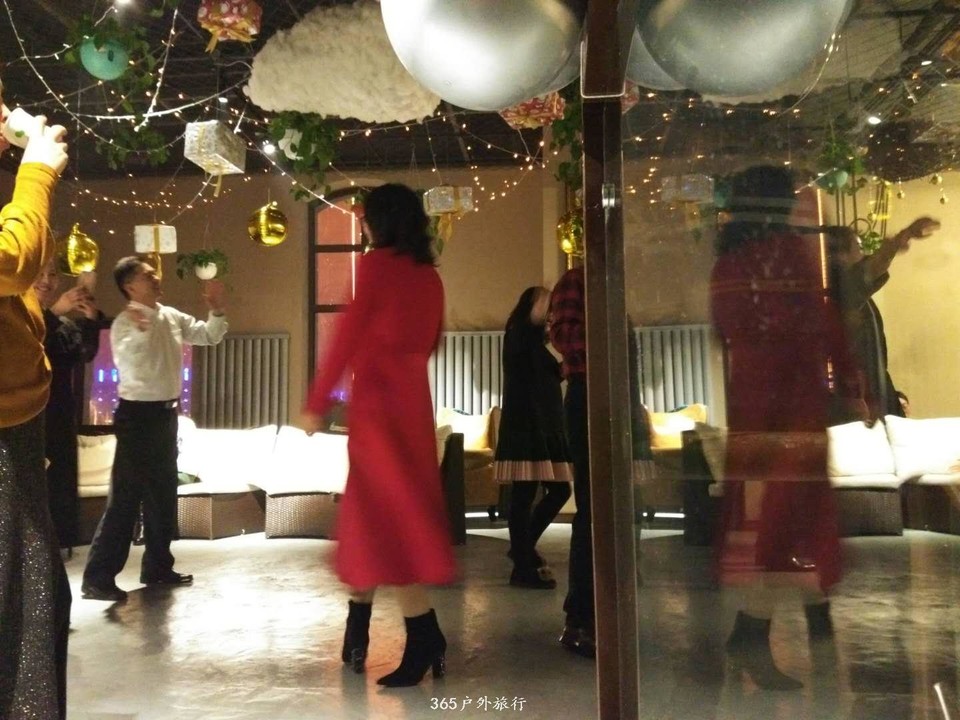 oev2YLt_AhArXdRge5Hyuj7TtccrbtmdzLn1FQ1v3aV---_2qtIYZZvmrWncmw8b