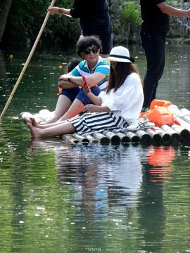 Yo5-z62Q_LQfnpMDtFfPShhh9eHFsjUKt_rJv8DdAZYKy4W-FtyT2_ZCZxugmJSC