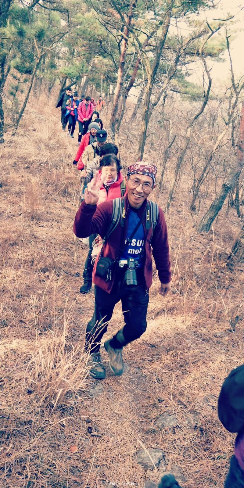 12月1日徒步健身秀月街-秀月峰-燕窝岭-付家庄活动集体照分享给大家！摄影师浪子,领队小娜佳