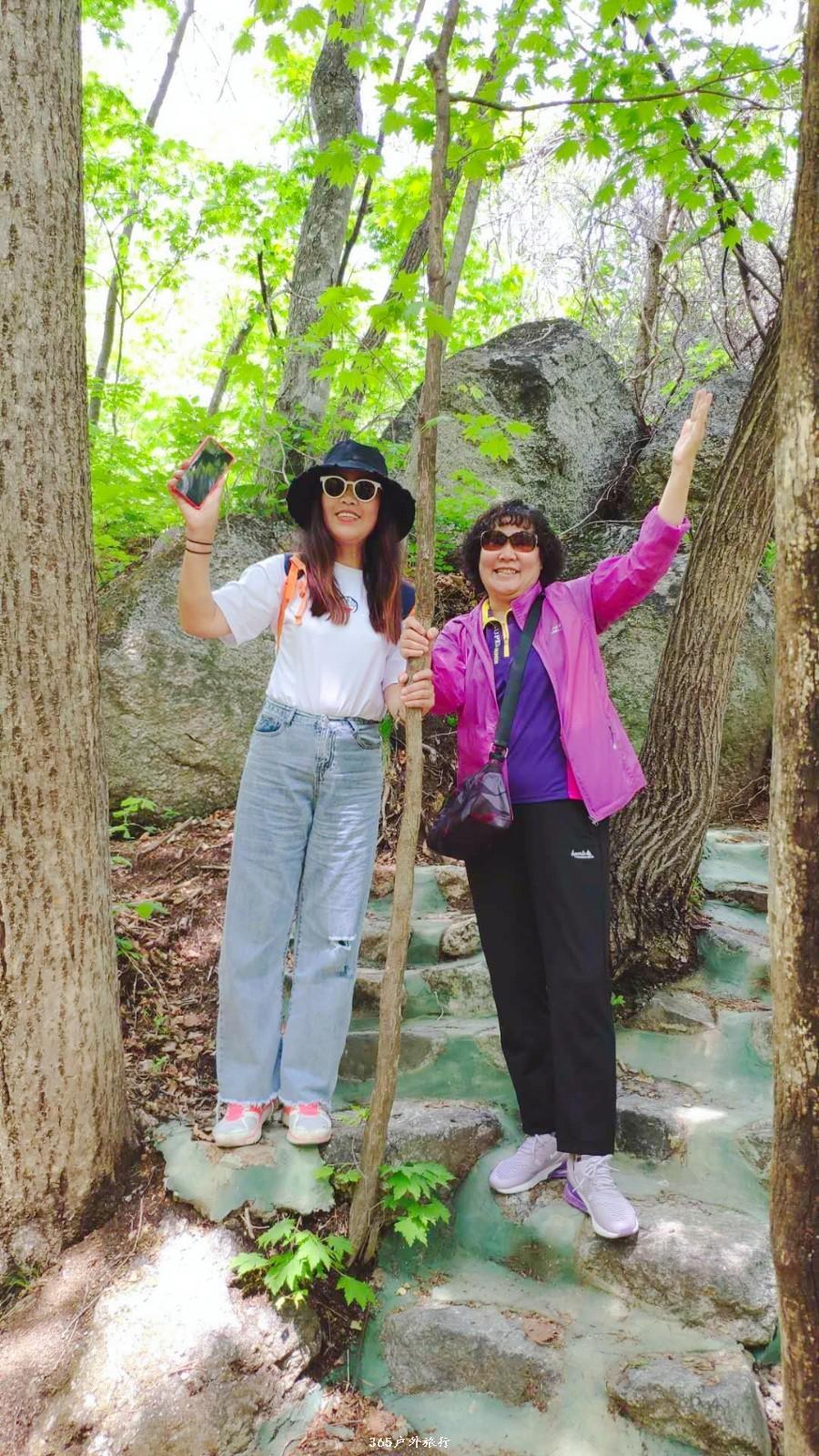 mmexport1558184457196_mr1558187951189