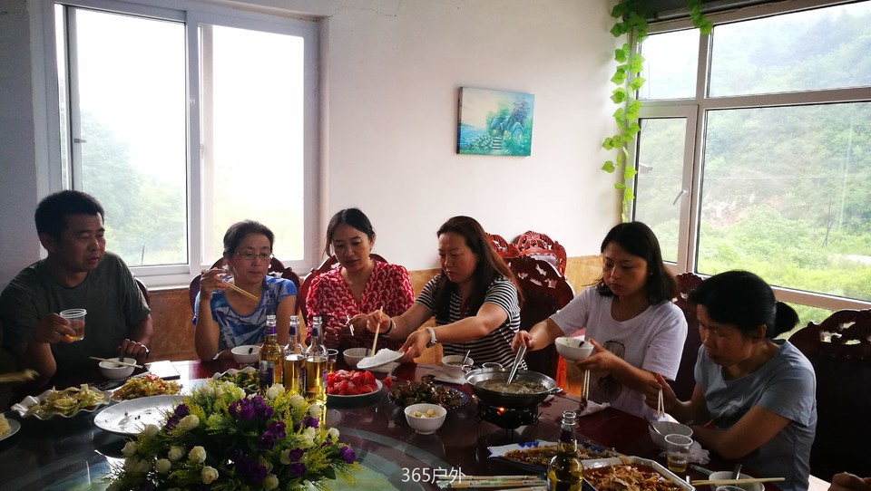 -Kz_G9m2rouWUib6COCbSD4thXjIipQcdGmc_0pjN9N1lTJS-djWEujoB_l8QlC4