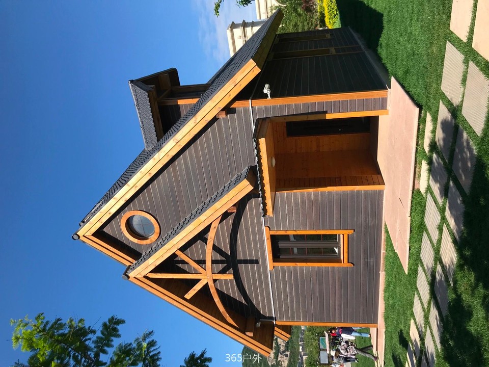 95552D39-CC30-400B-A047-85F9F67A972D