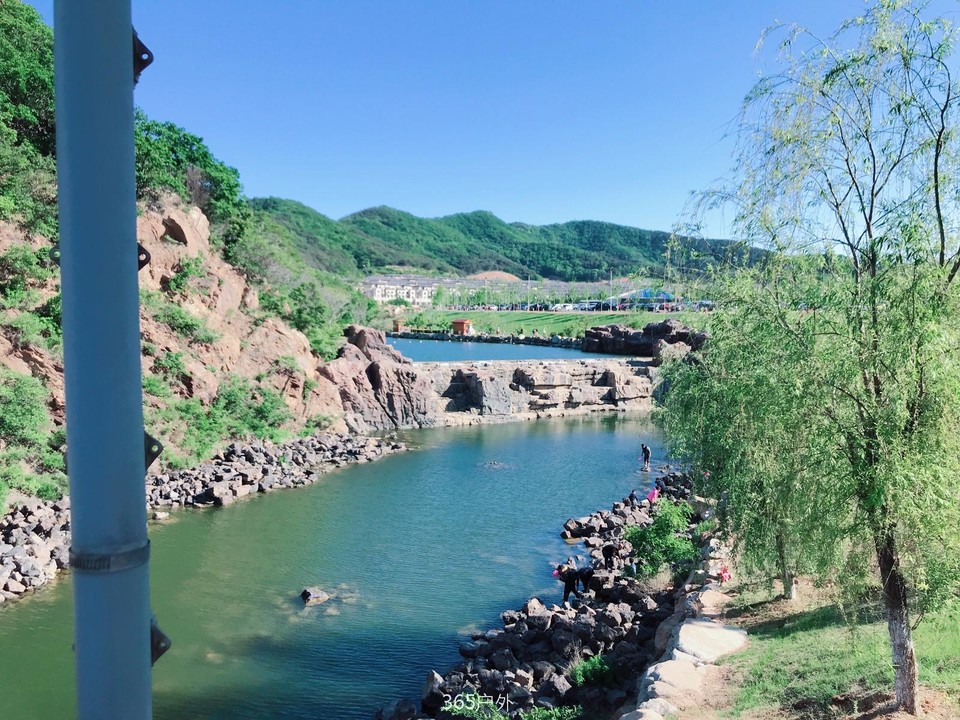 9DC0CE45-FDBC-4F38-8FB0-5CC6E438EC3D