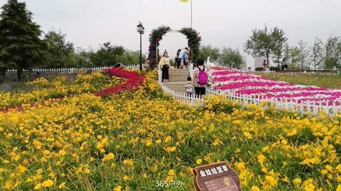 B6EBFC3A-0FAF-41CE-8A4C-FA2DD1BFA6BB