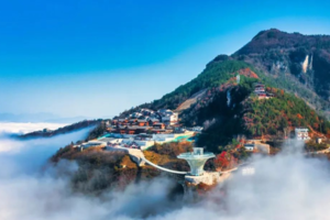 深秋三峡红叶行｜当阳三国古迹 + 神女天路 + 三峡之巅徒步+三峡游轮 ，漫赏人文峡谷风光