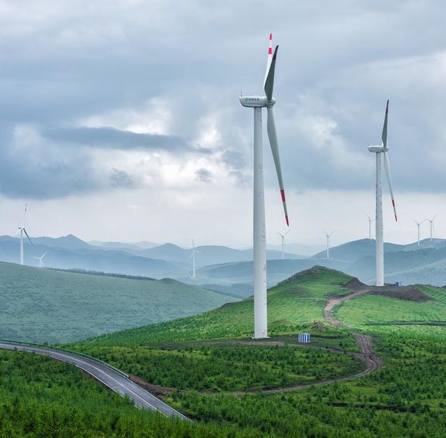 封闭半年，河北草原天路再次开放，再过10天，最美季节即将到来